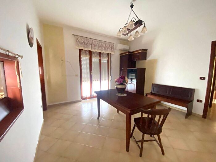 Appartamento trilocale in affitto in Via Salvatore di Giacomo, Melito di Napoli