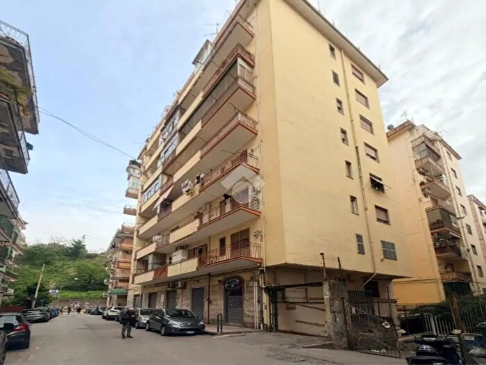 Appartamento bilocale in vendita in Via Claudio Galeno, Castellammare Di Stabia