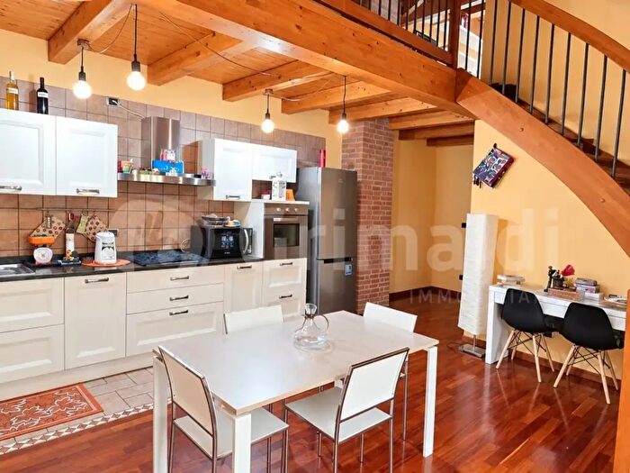 Appartamento trilocale in vendita in Via Jacopo Durandi, Vercelli