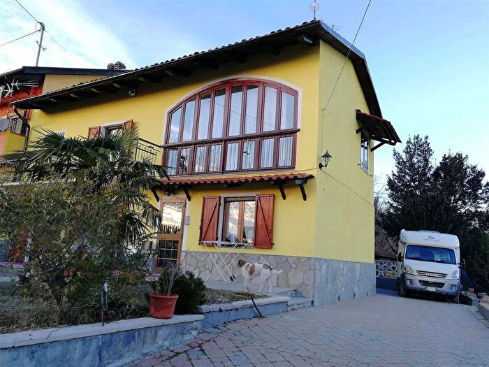 Casa con 5 locali in vendita in Strada Civignola Casalborgone, Casalborgone