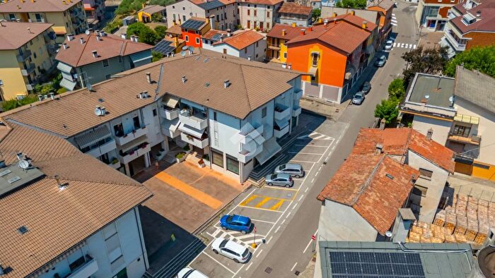 Appartamento bilocale in vendita in Via Ca Rosse, San Giovanni Ilarione