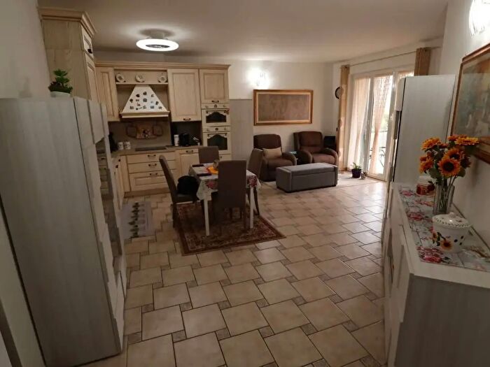 Appartamento trilocale in vendita in Via Molineri, Andora