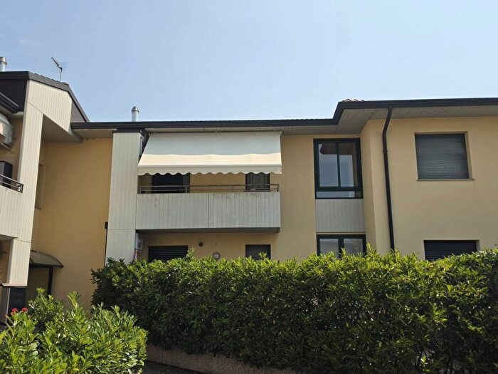 Appartamento bilocale in affitto in Via Lago d'Orta, Altavilla Vicentina