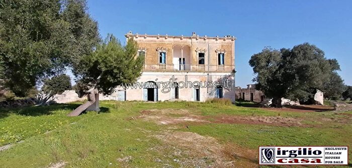 Casa con 19 locali in vendita in Sp Carovigno, Carovigno