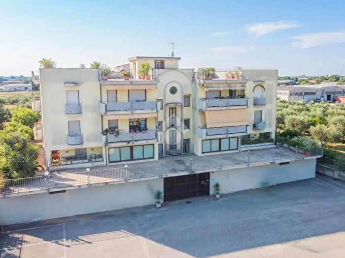 Appartamento trilocale in vendita in Via Macinini, Ortona