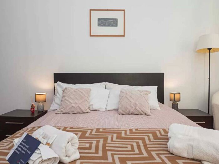 Appartamento trilocale in affitto in Via Gerolamo Tiraboschi, Porta Romana Medaglie d'Oro, Milano