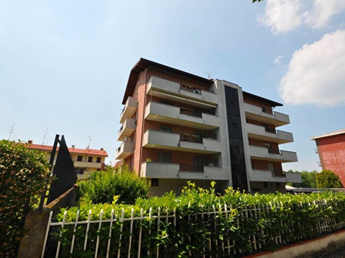 Appartamento bilocale in affitto in Viale Piazza d'Armi, Bicocca, Novara
