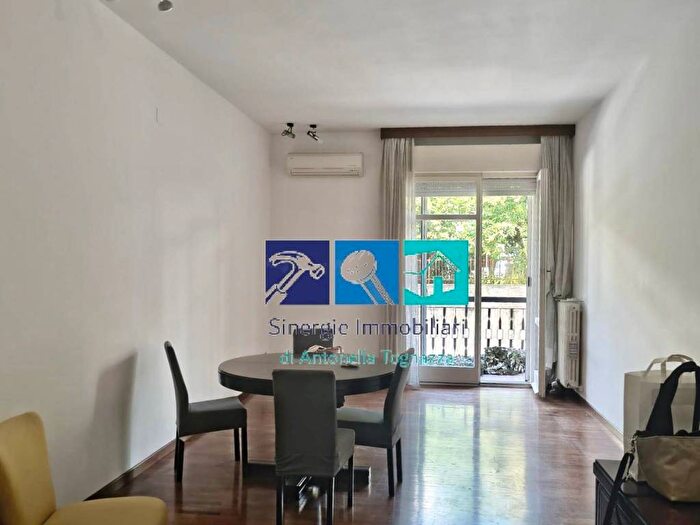 Appartamento quadrilocale in affitto in Via Francesco Angelini, Borgo Rodi, Ancona