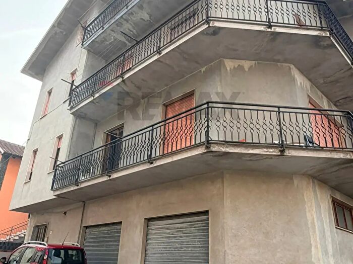 Appartamento con 6 locali in vendita in Cairo Montenotte