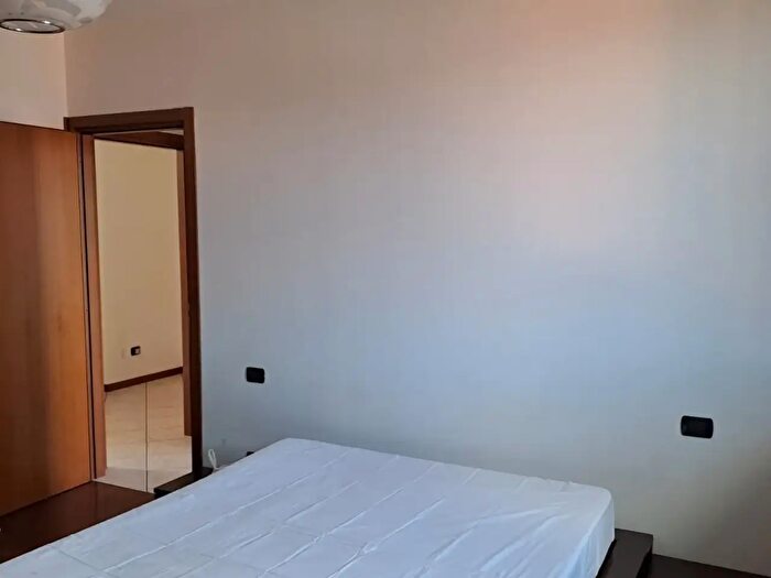 Appartamento bilocale in affitto in Via Giuseppe Garibaldi, Gorla Minore