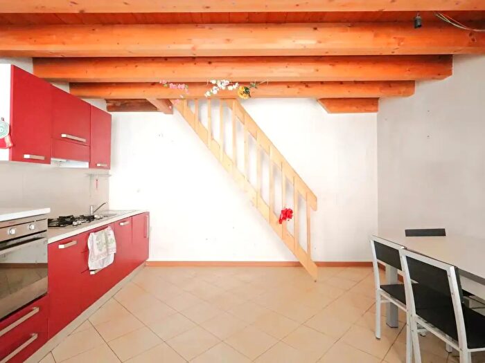 Casa trilocale in vendita in Contrada Menovre, Valdagno