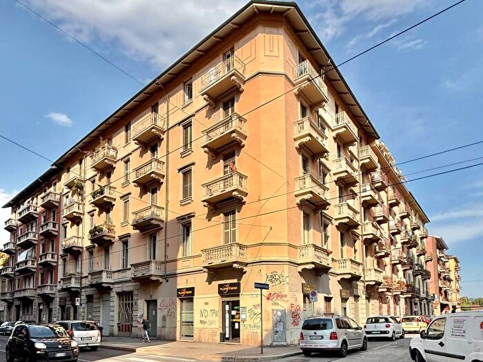 Appartamento trilocale in affitto in Via Francesco Cigna, Aurora, Torino