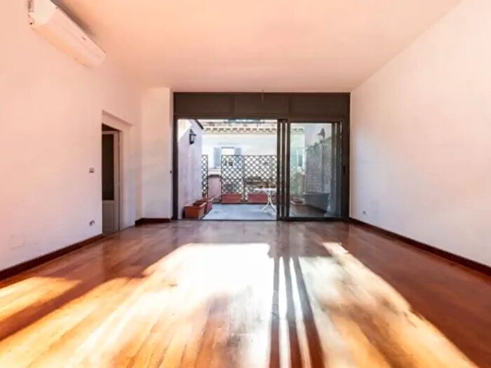 Appartamento quadrilocale in affitto in Via Vittoria, Roma