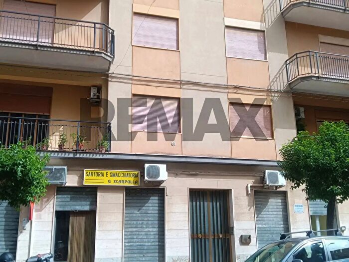 Appartamento trilocale in vendita in Corso Giuseppe Garibaldi, Villarosa