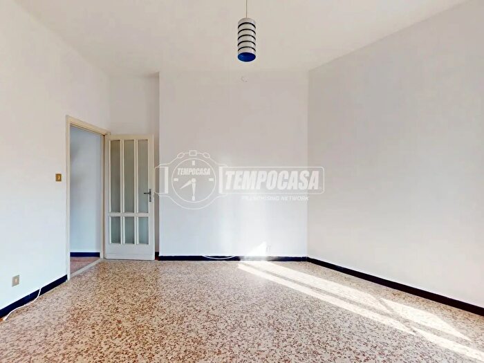 Appartamento bilocale in vendita in Via Pietro Isola d, Novi Ligure