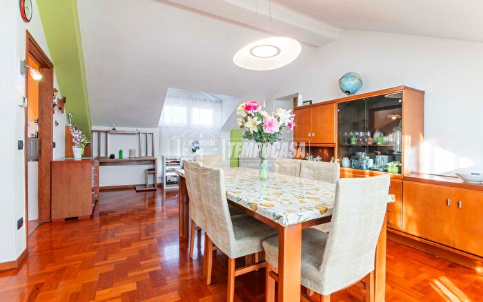 Appartamento trilocale in vendita in Via Risorgimento, Lurago Marinone