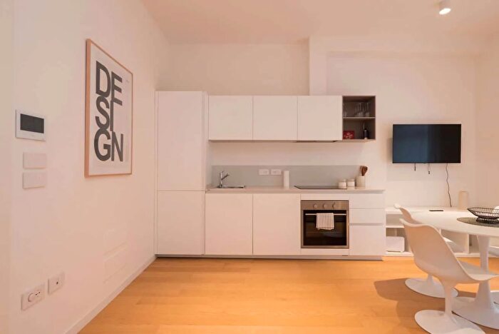 Appartamento monolocale in affitto in Via Errico Petrella, Milano