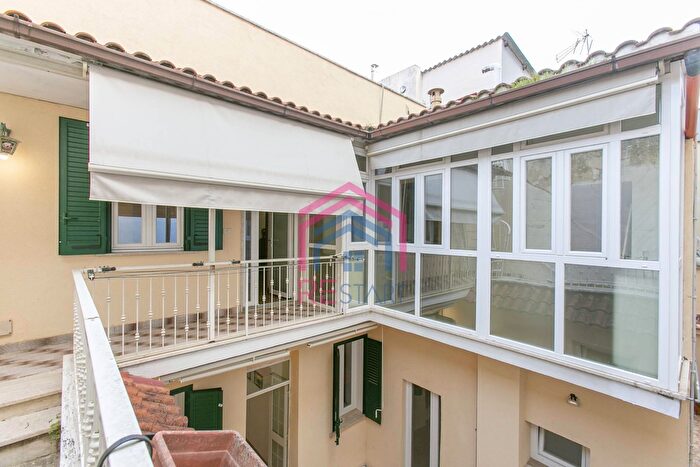 Appartamento con 5 locali in vendita in Via IV Novembre, Nettuno