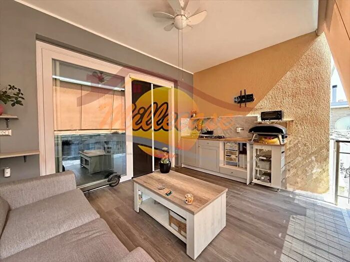 Appartamento quadrilocale in vendita in Viale Santa Panagia, Siracusa