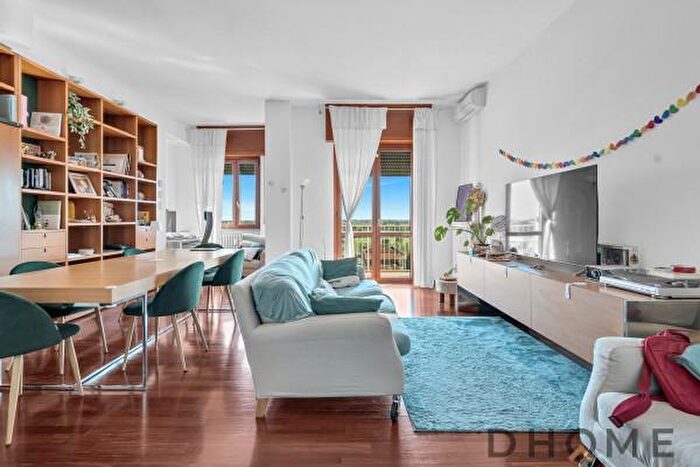 Appartamento trilocale in vendita in Via a Cristei, Segrate