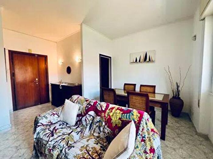 Appartamento trilocale in affitto in Via Ninfa Alburnea SNC, Lavinio Mare, Anzio