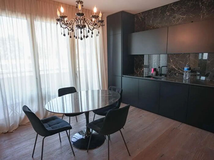 Appartamento trilocale in vendita in Giussano