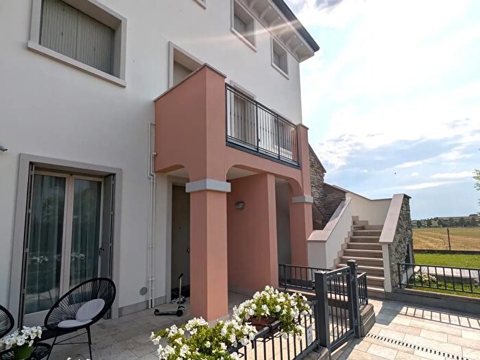 Appartamento trilocale in affitto in Via Vasco da Gama, Sirmione