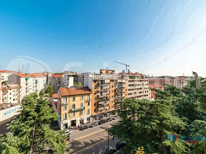 Appartamento con 5 locali in vendita in Piazzale Siena, Milano