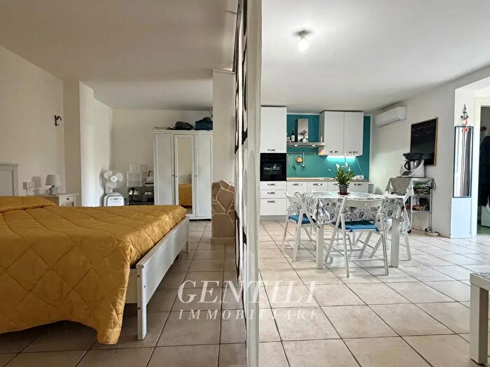 Appartamento monolocale in vendita in Arzachena