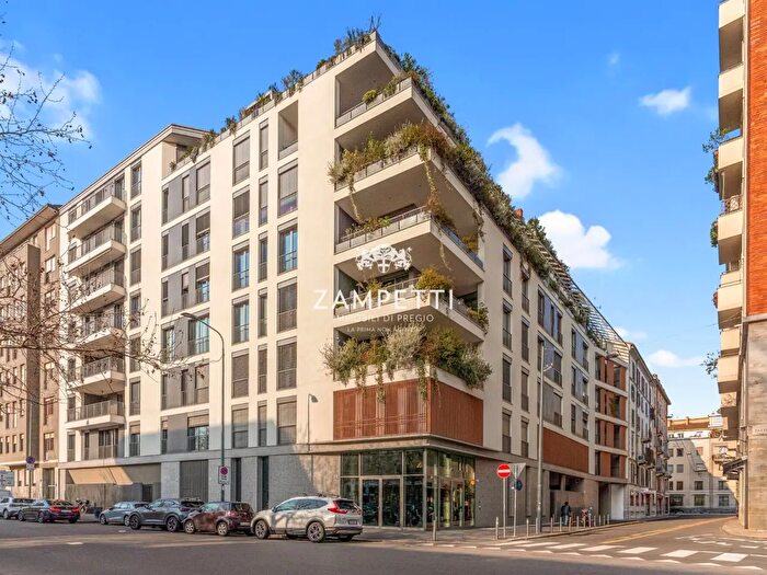 Appartamento bilocale in vendita in Via Fabio Mangone, Milano