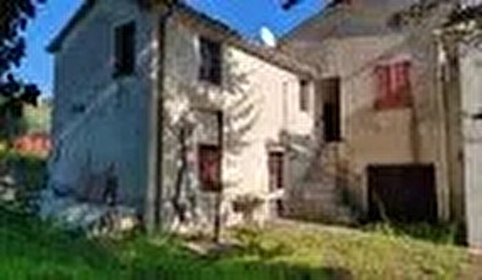 Casa quadrilocale in vendita in Strada Cingoli, Cingoli