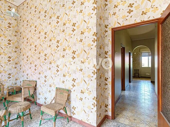 Appartamento con 8 locali in vendita in Via Giuseppe Garibaldi, Viagrande