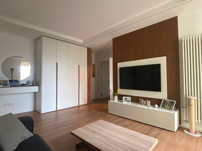 Appartamento trilocale in vendita in Via Silvio Pellico, Centro, Locate di Triulzi