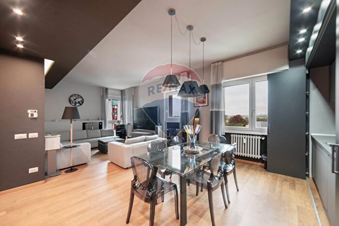 Appartamento trilocale in vendita in Strada Anulare, Segrate