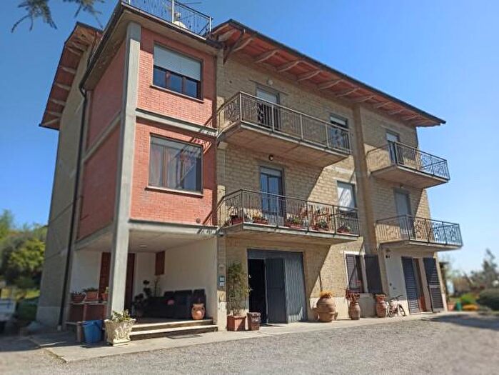 Appartamento quadrilocale in vendita in Località Cimbano, Castiglione Del Lago