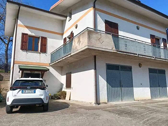 Casa con 5 locali in vendita in Via Giardini Nord, Serramazzoni