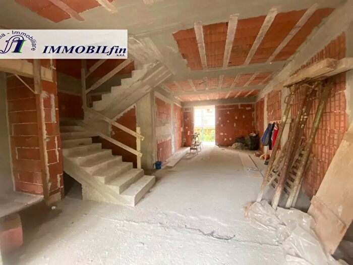 Casa con 6 locali in vendita in Via l, Misilmeri