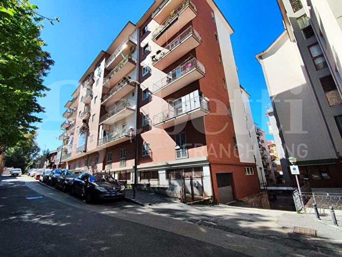Appartamento trilocale in vendita in Via II Immacolata, Portici