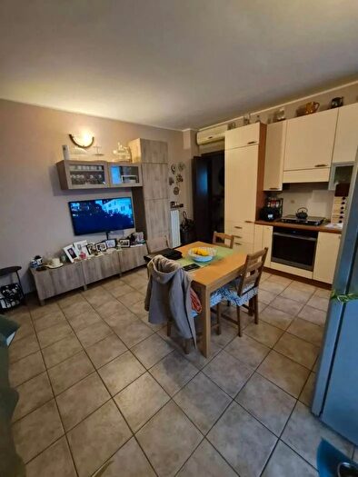 Appartamento trilocale in vendita in Località Vedria SNC Cura Carpignano, Cura Carpignano