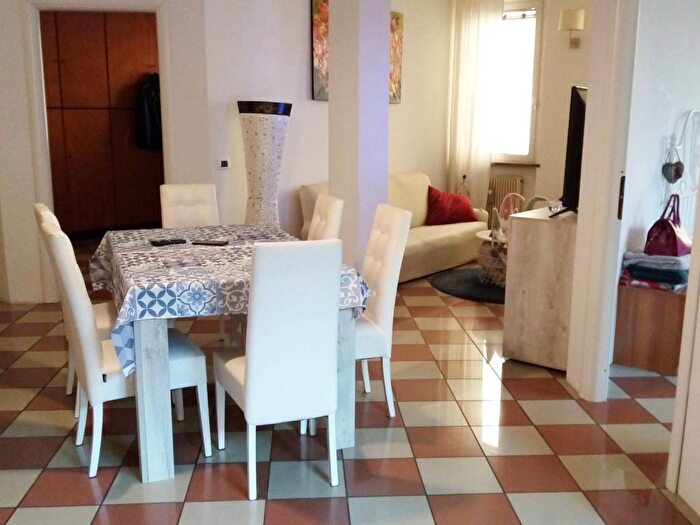 Appartamento trilocale in affitto in Via Maddalena, Via Taverna Ospedale, Piacenza
