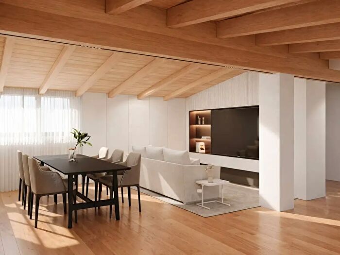 Appartamento trilocale in vendita in Corso Milano, Monza