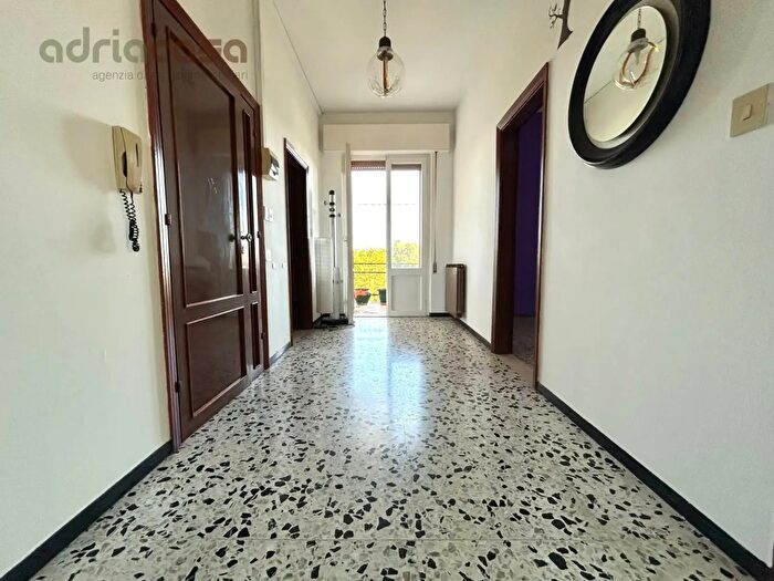 Appartamento quadrilocale in vendita in Viale Abruzzi, Riccione