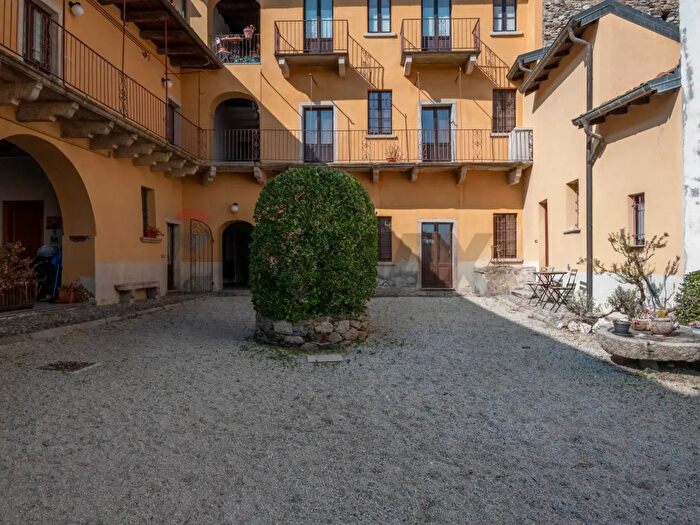 Appartamento monolocale in vendita in Via Regina Margherita, Gignese