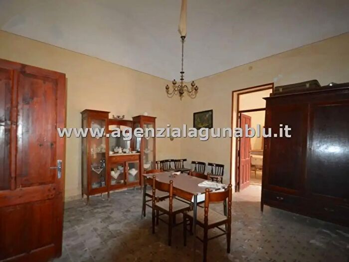 Casa con 6 locali in vendita in Via Alpi, Mazara Del Vallo