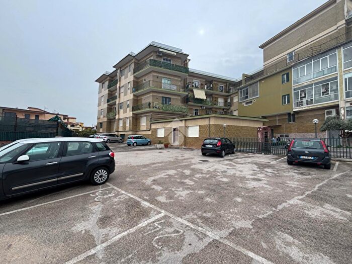 Appartamento trilocale in vendita in Viale Sandro Pertini, Calvizzano