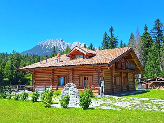 Casa con 5 locali in vendita in Passo SantAntonio, Comelico Superiore