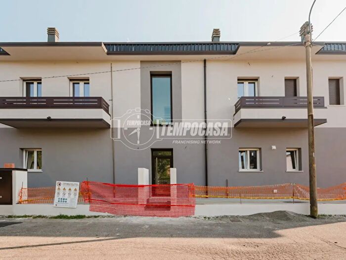 Appartamento quadrilocale in vendita in Via Alessandro Volta, San Cesario Sul Panaro