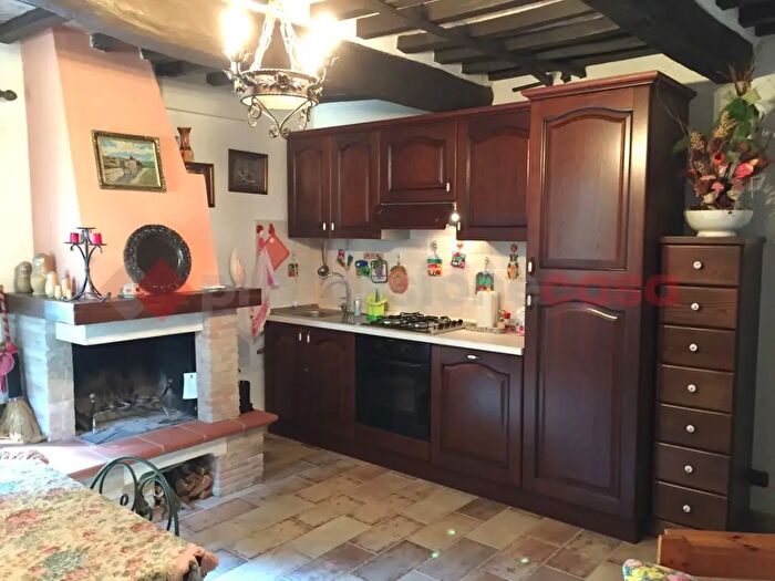 Appartamento trilocale in affitto in Strada della Badiola, Marsciano