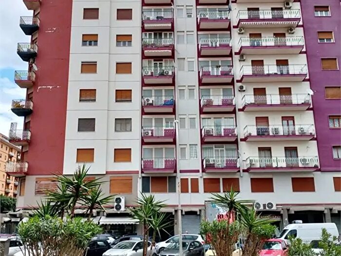 Appartamento trilocale in vendita in Palermo