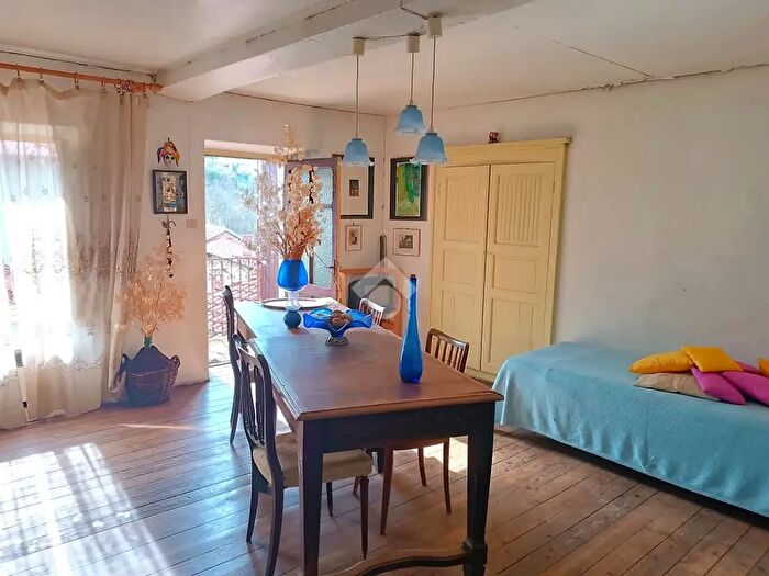 Casa con 6 locali in vendita in Frazione Gallo, Valdilana